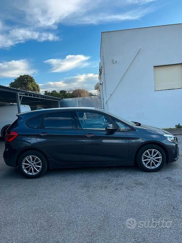 Usata BMW 218 Active Tourer 150 CV (110 kW) 2017 Grigio Monovolume
