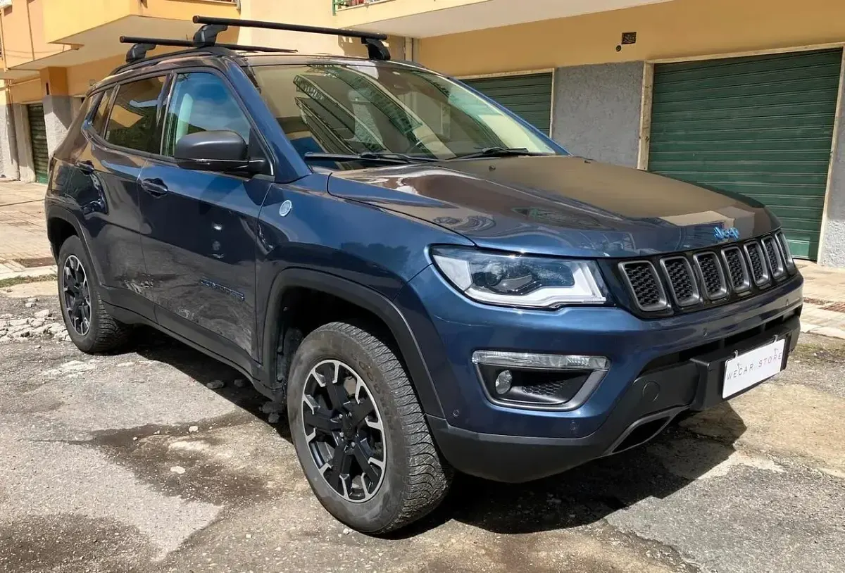 Usata Jeep Compass Trailhawk 240 CV (176 kW) 2021 Blu SUV