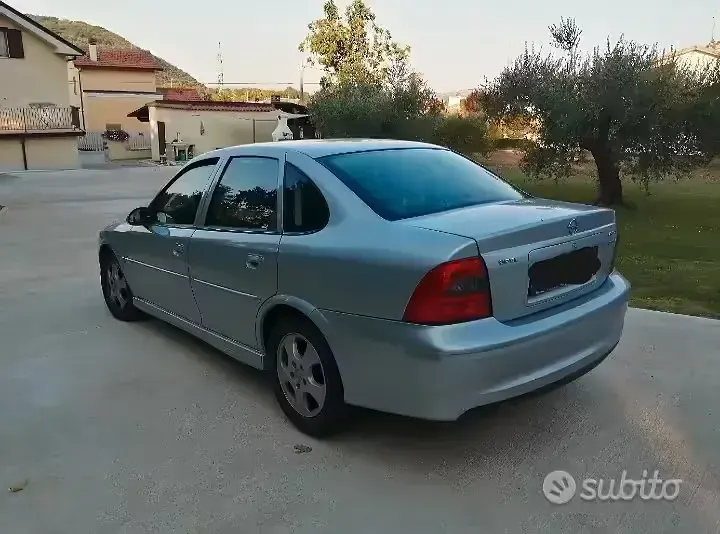Occasion Opel Vectra Edition 101 PK (74 kW) 2000 Sedan