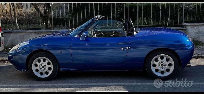 Usata Fiat Barchetta 130 CV (95 kW) 2000 Blu Cabrio