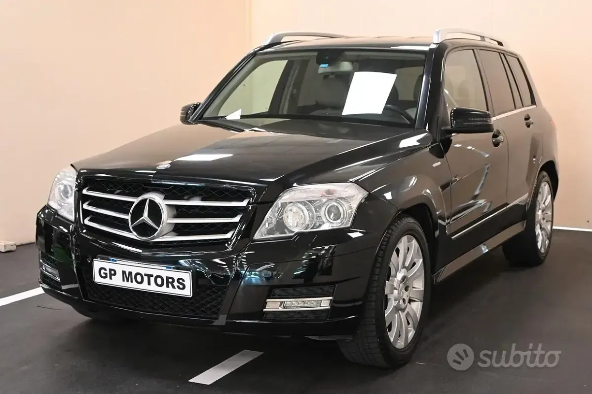 Usata Mercedes GLK250 204 CV (150 kW) 2011 Nero SUV
