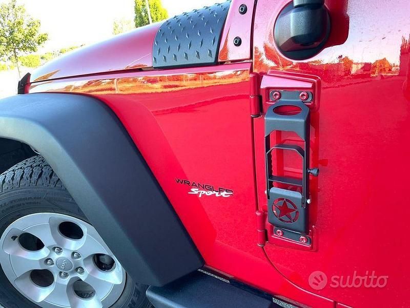 Usata Jeep Wrangler Sport 177 CV (130 kW) 2008 Rosso SUV
