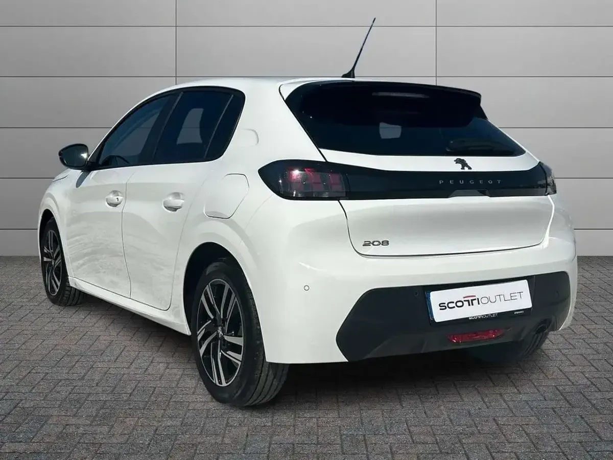 Usata Peugeot 208 Active 75 CV (55 kW) 2023 Bianco Utilitaria