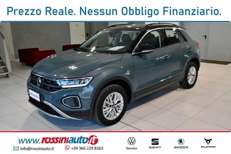 Usata VW T-Roc Life 150 CV (110 kW) 2024 Blu SUV