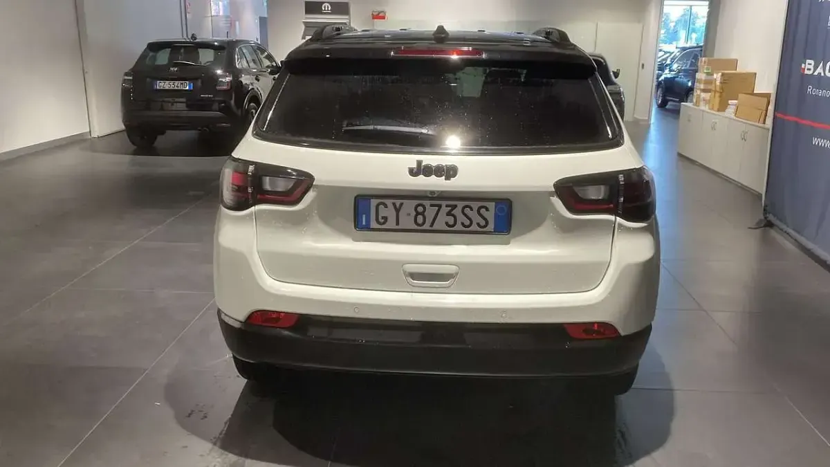 Usata Jeep Compass Summit 131 CV (96 kW) 2025 Bianco SUV