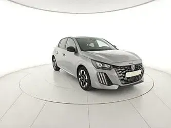 Usata Peugeot 208 Allure 101 CV (74 kW) 2025 Utilitaria