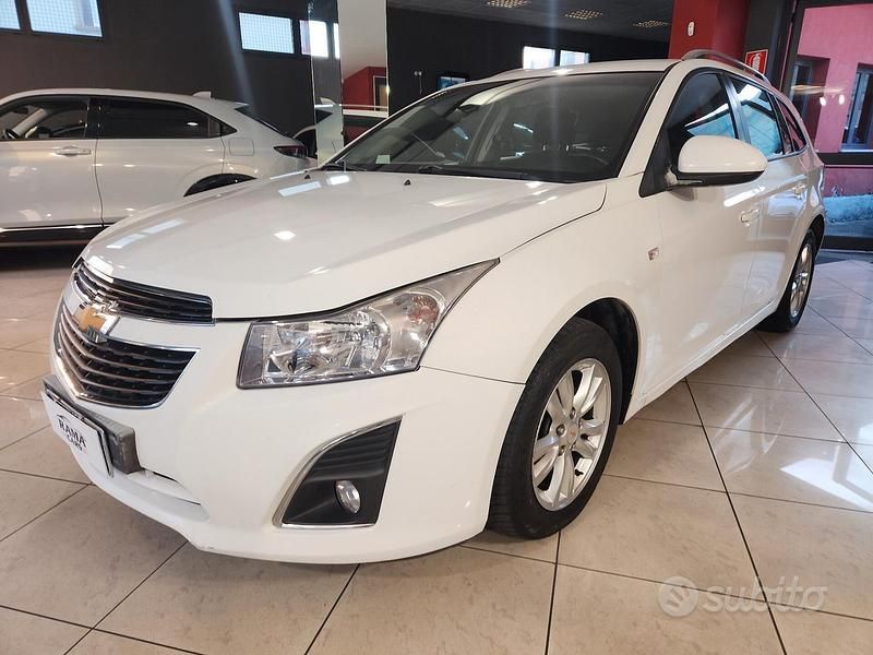 Usata Chevrolet Cruze 131 CV (96 kW) 2013 Bianco Station wagon
