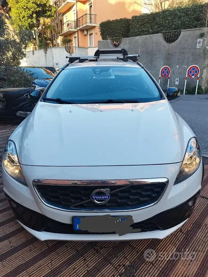 Usata Volvo V40 CC Kinetic 115 CV (84 kW) 2014 Station wagon