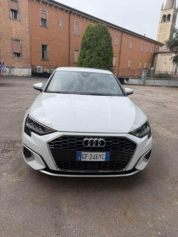Usata Audi A3 Ambiente 110 CV (80 kW) 2021 Bianco Berlina