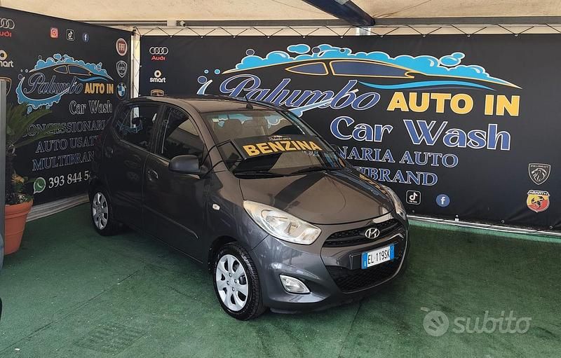 Bianco Usata 2011 Hyundai i10 Due volumi | 3999 € (Buon prezzo) - Immagine 1/4