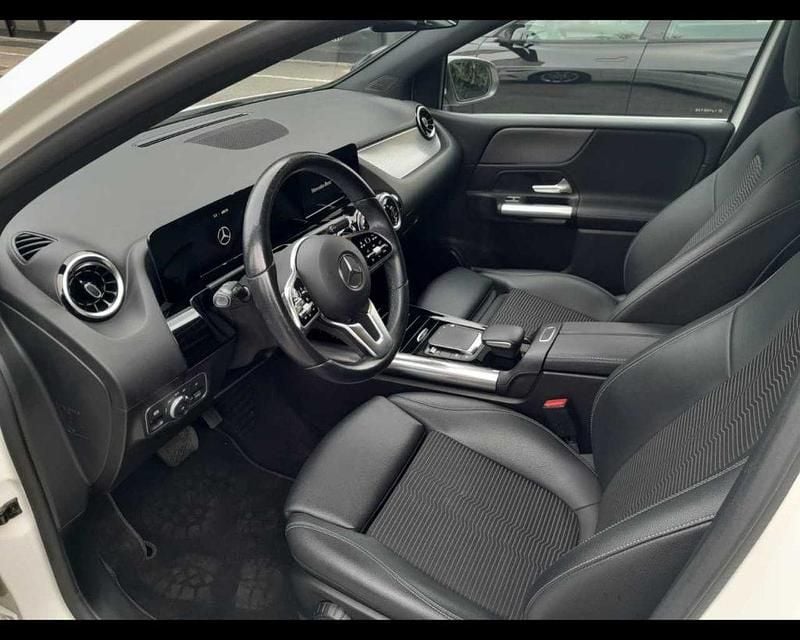 Usata Mercedes B180 116 CV (85 kW) 2020 Bianco Monovolume