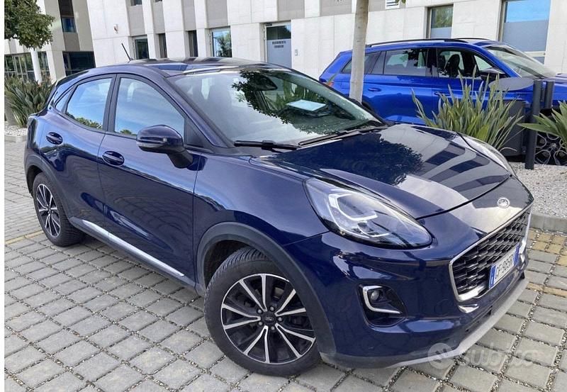 Usata Ford Puma Titanium 120 CV (88 kW) 2021 Blu Station wagon