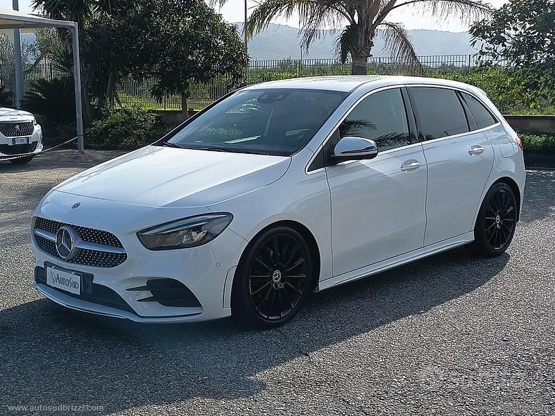 Usata Mercedes B200 Premium 2019 Bianco Monovolume