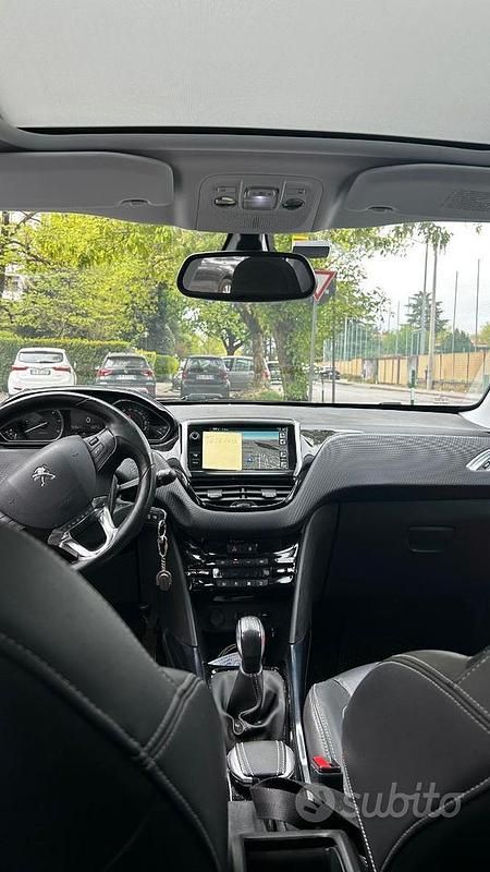 Usata Peugeot 2008 92 CV (67 kW) 2014 Bianco SUV