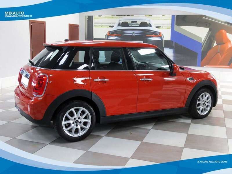 Usata Mini ONE 102 CV (75 kW) 2021 Arancione Utilitaria