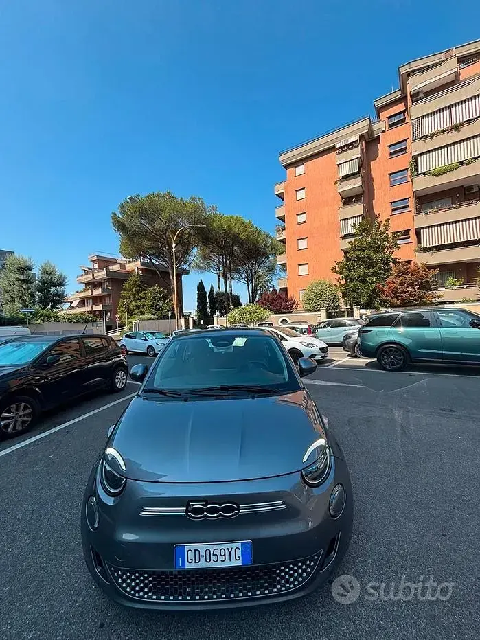 Usata Fiat 500e Icon 42 kW (58 CV) 2020 Grigio Berlina