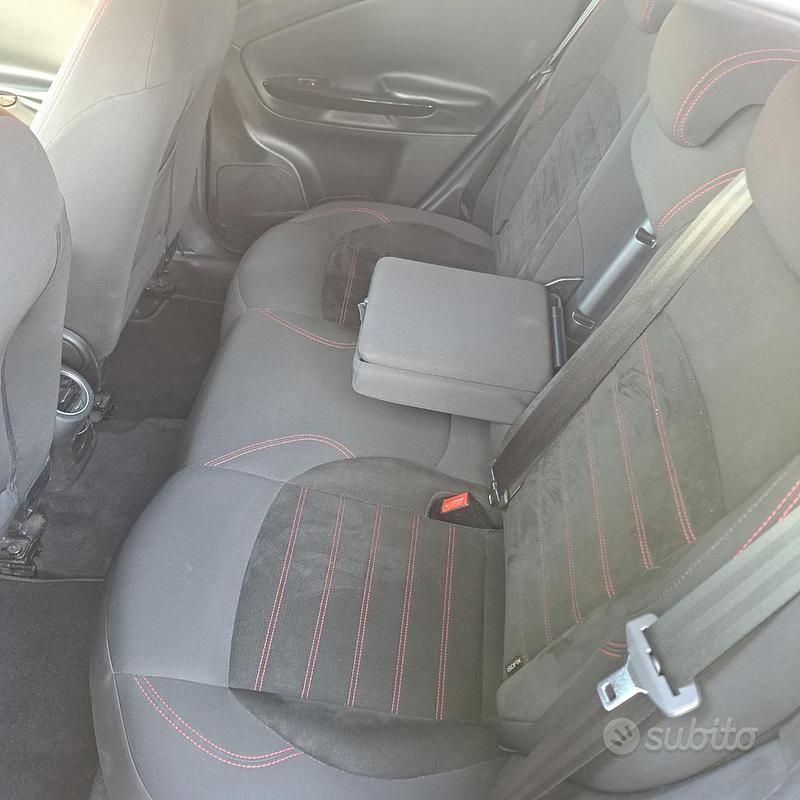 Usata Alfa Romeo Giulietta 120 CV (88 kW) 2016 Nero Utilitaria