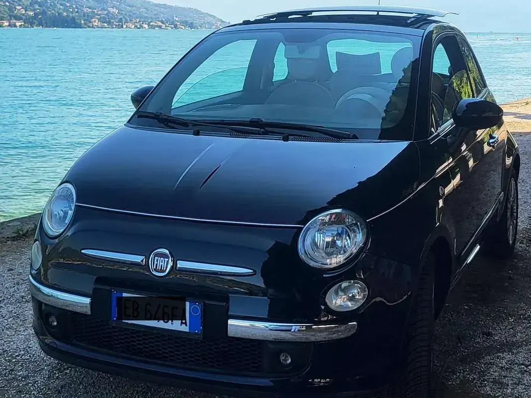 Usata Fiat 500 Pop 69 CV (50 kW) 2010 Blu/azzurro Utilitaria