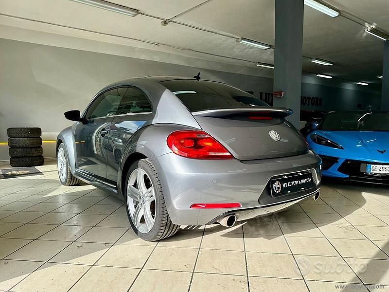 Usata VW Beetle Sport 200 CV (147 kW) 2012 Grigio Utilitaria