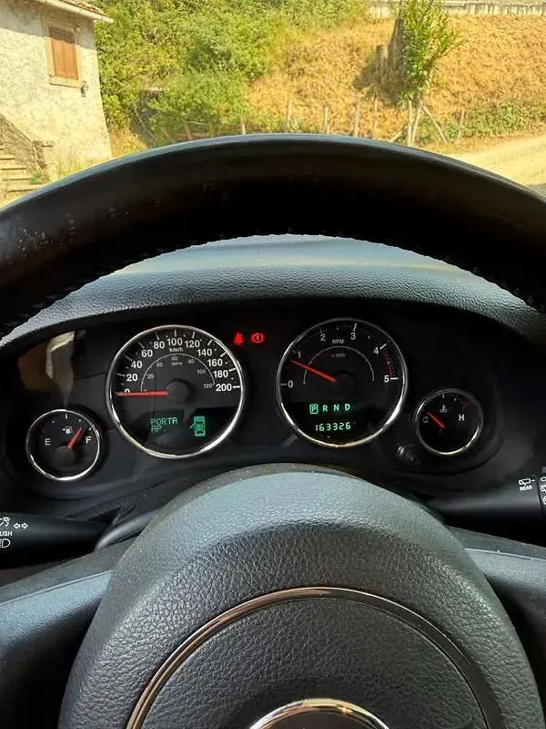 Usata Jeep Wrangler Sport 200 CV (147 kW) 2011 Bianco SUV