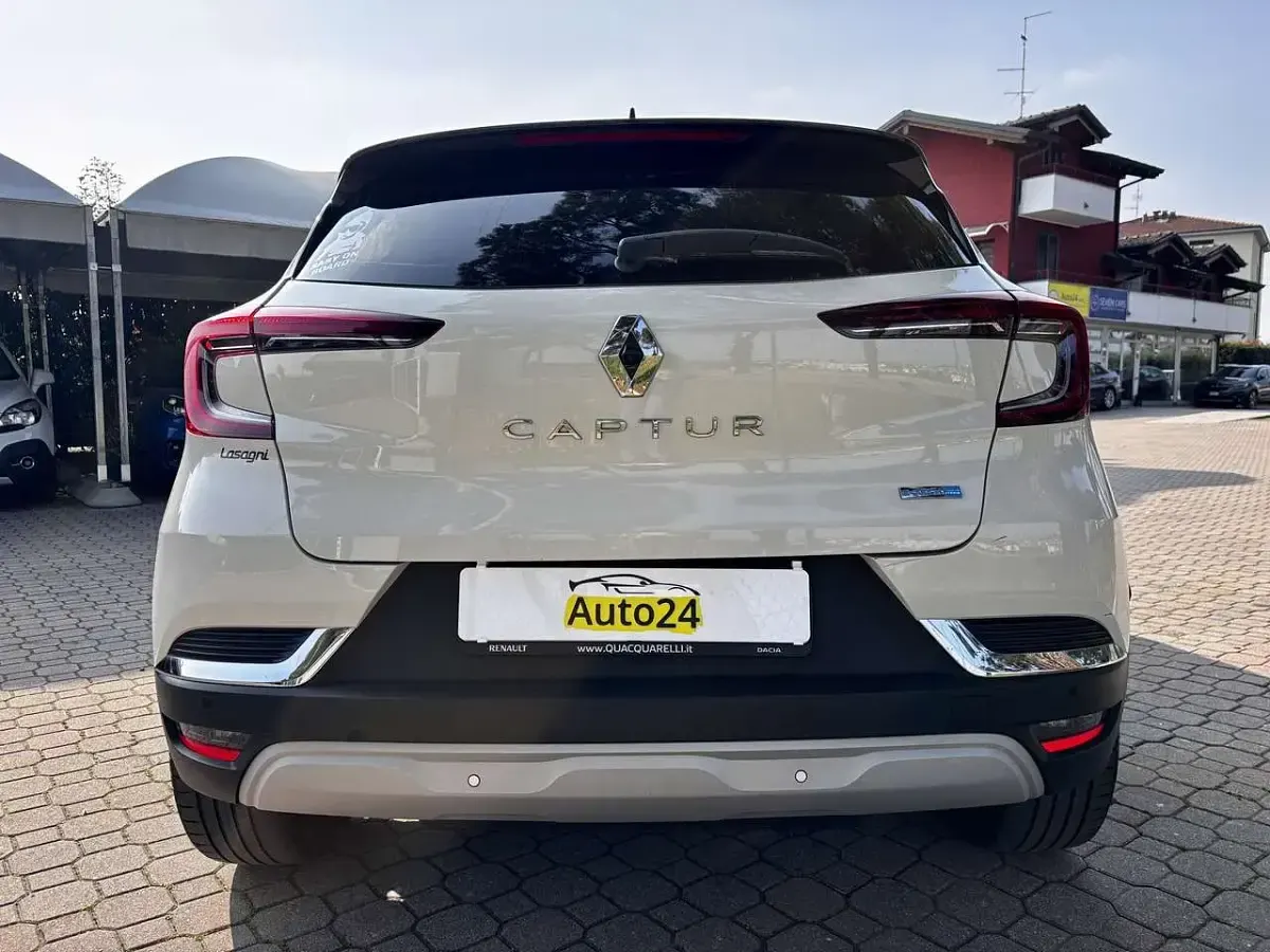Usata Renault Captur Intens 92 CV (67 kW) 2020 Bianco SUV