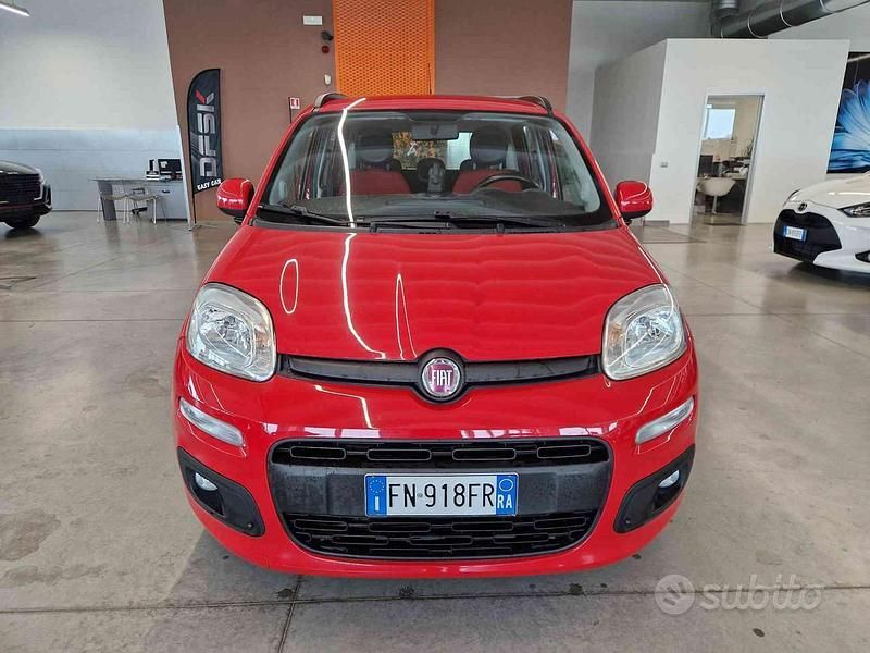Usata Fiat Panda Lounge 95 CV (69 kW) 2018 Rosso Utilitaria