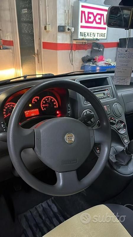 Usata Fiat Panda Dynamic 60 CV (44 kW) 2010 Giallo Utilitaria