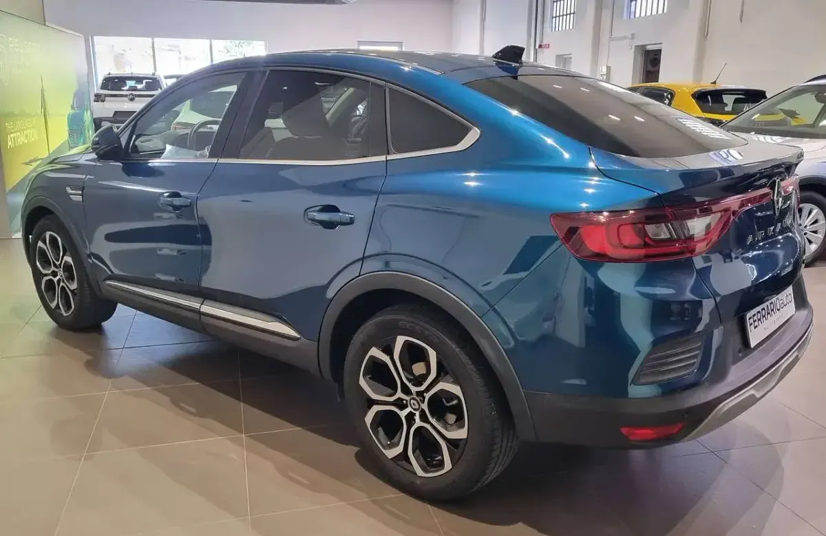 Usata Renault Arkana Techno 145 CV (106 kW) 2023 Blu SUV