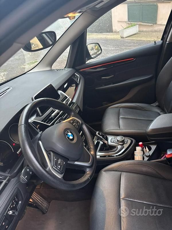Usata BMW 218 Active Tourer Luxury Line 150 CV (110 kW) 2021 Nero Monovolume