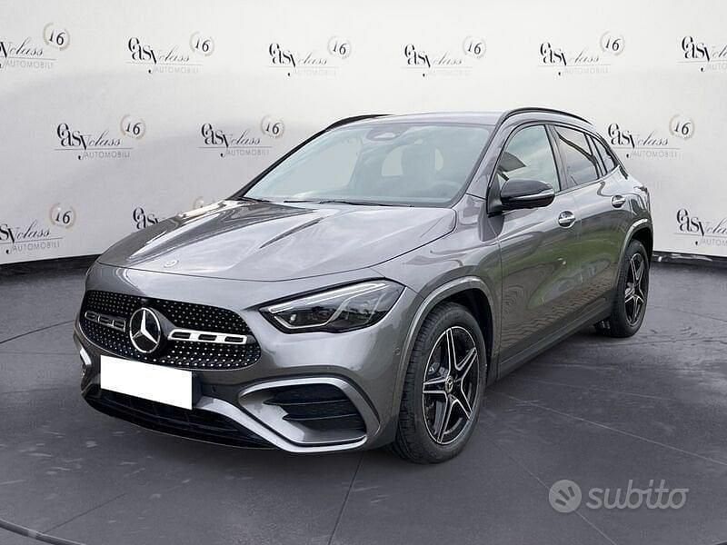 Grigio scuro Usata 2024 Mercedes GLA200 Advanced Plus SUV | 41.600 € (Super prezzo) - Immagine 1/4