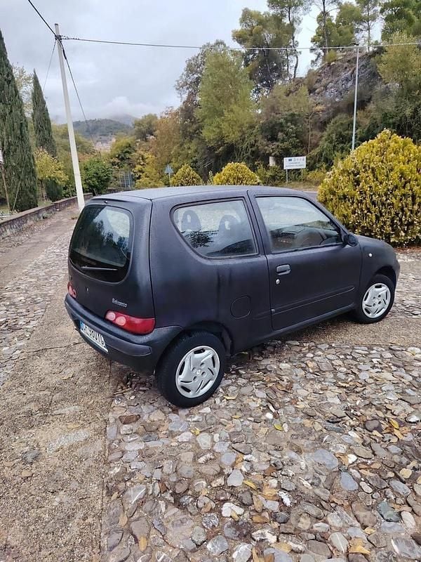 Käytetty Fiat Seicento Active 54 HP (39 kW) 2004 Musta Viistoperä