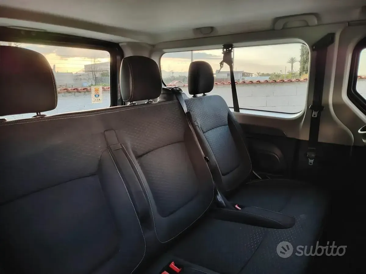 Usata Opel Vivaro-e Combi 145 CV (106 kW) 2019 Monovolume