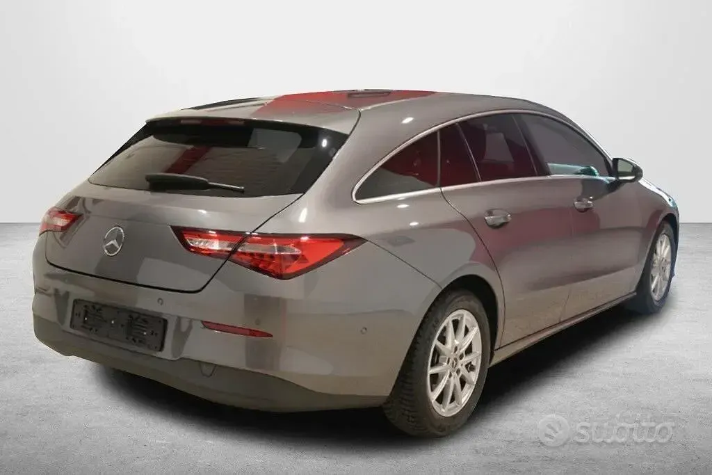 Usata Mercedes CLA180 Business 116 CV (85 kW) 2021 Grigio Berlina