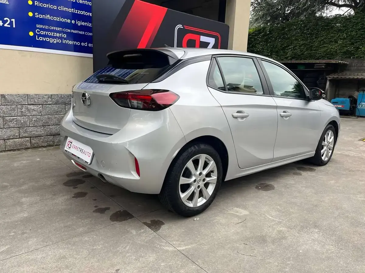 Usata Opel Corsa Elegance 75 CV (55 kW) 2023 Argento Utilitaria