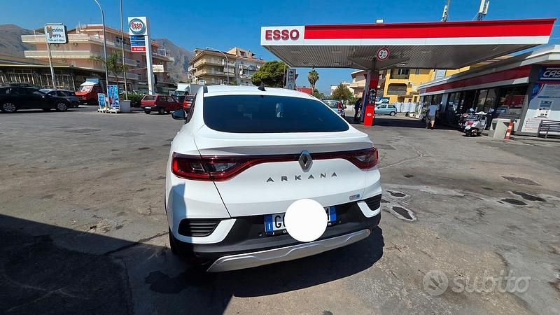 Usata Renault Arkana 145 CV (106 kW) 2021 Bianco SUV
