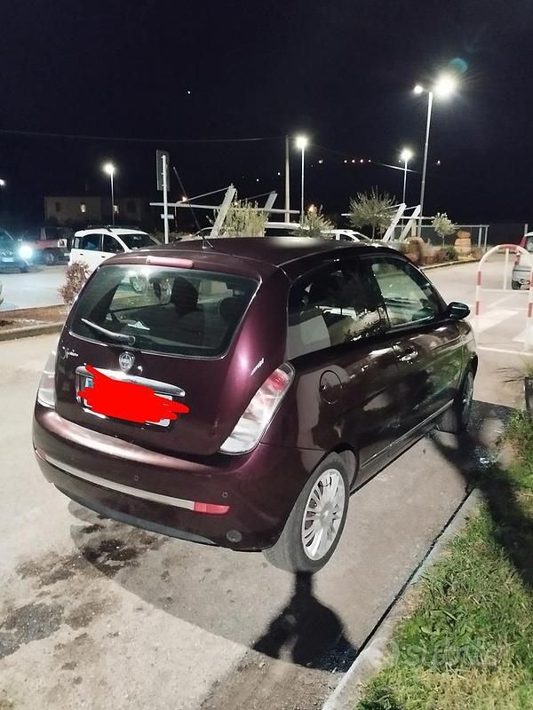 Usata Lancia Ypsilon 69 CV (50 kW) 2007 Utilitaria
