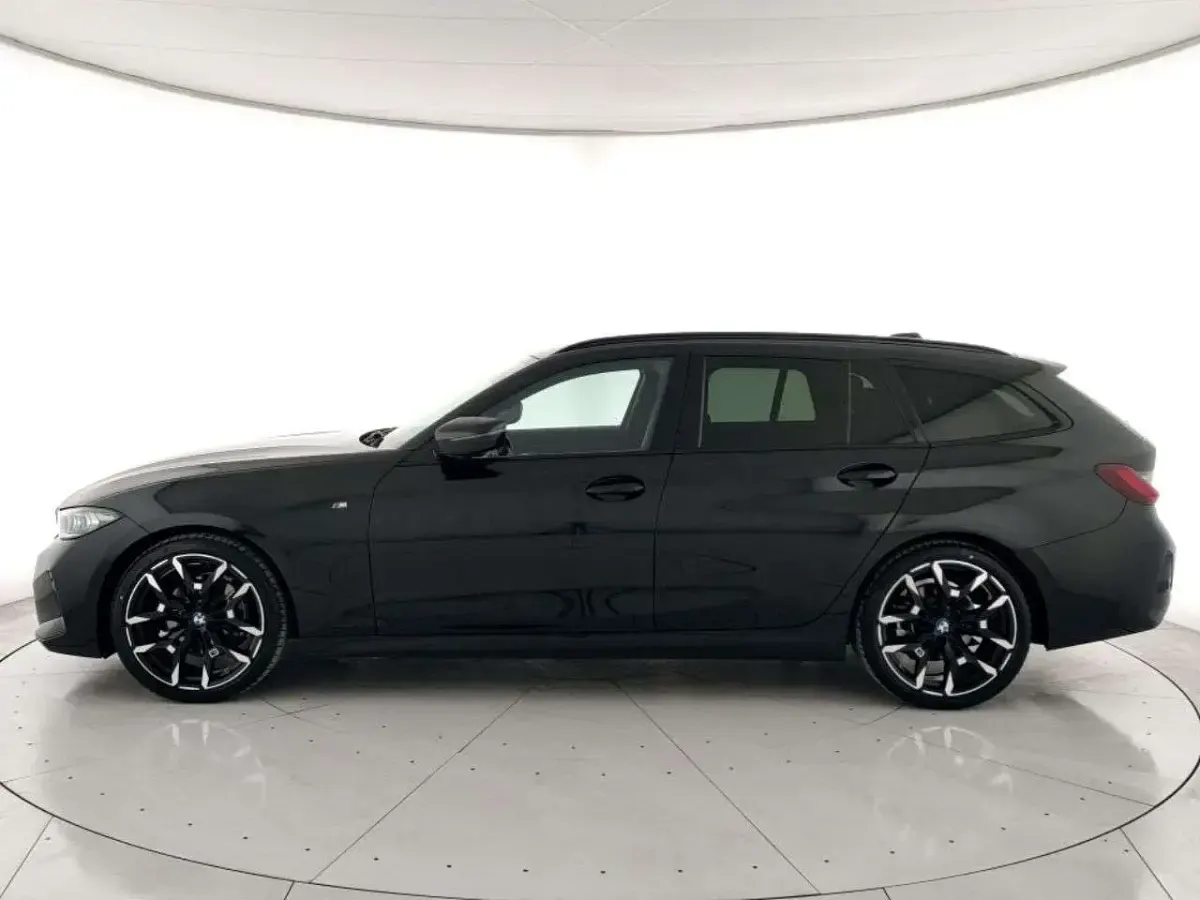 Usata BMW 320 M Sport 190 CV (139 kW) 2025 Nero Station wagon