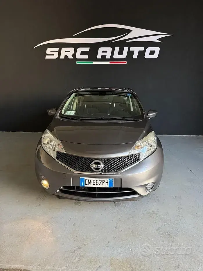 Usata Nissan Micra Tekna 90 CV (66 kW) 2014 Grigio Utilitaria