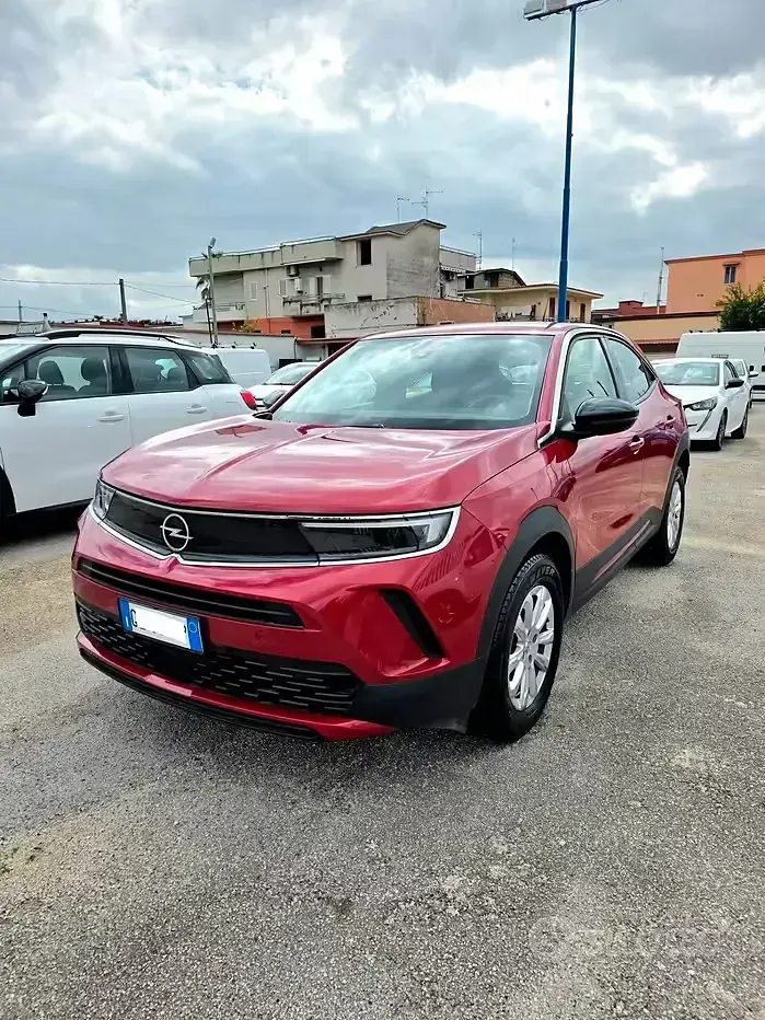 Usata Opel Mokka Elegance 101 CV (74 kW) 2022 Rosso SUV