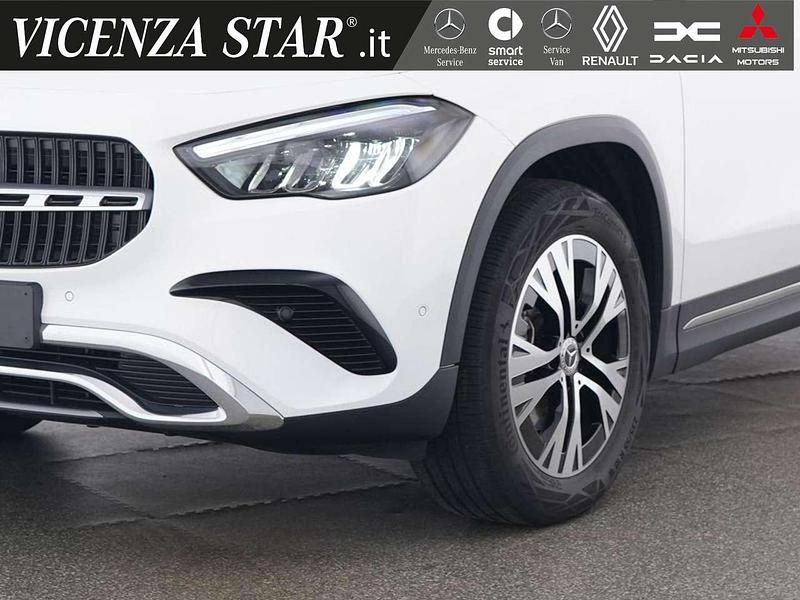 Usata Mercedes GLA180 Advanced 136 CV (100 kW) 2024 Bianco polare SUV