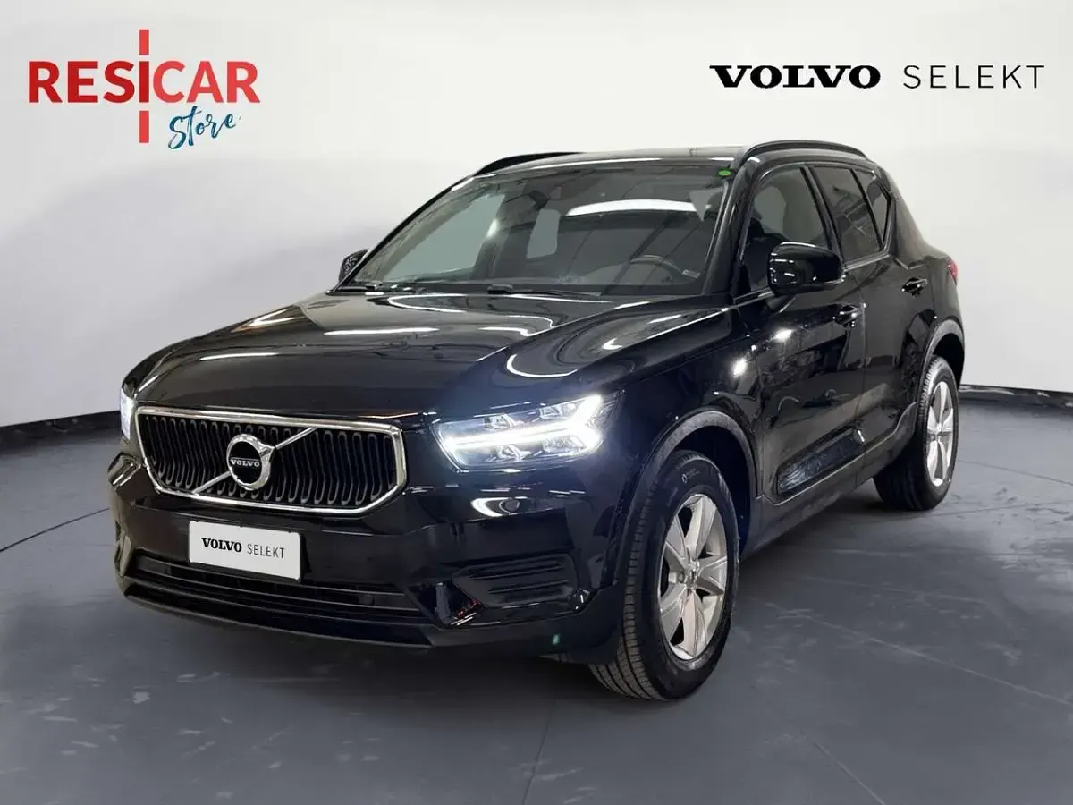 Usata Volvo XC40 150 CV (110 kW) 2020 Black metallic SUV