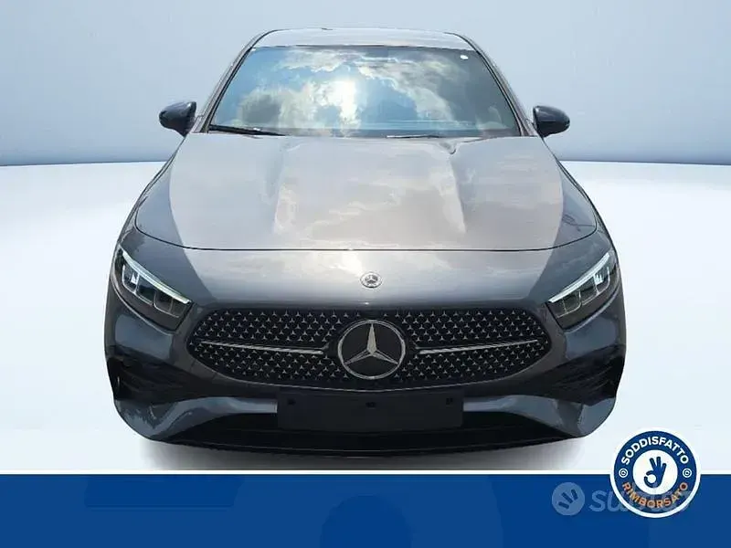 Ny Mercedes A250 2026 Grå Sedan