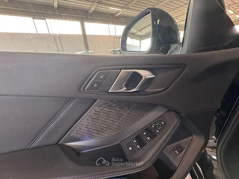 Usata BMW 120 M Sport 163 CV (119 kW) 2025 Nero Utilitaria