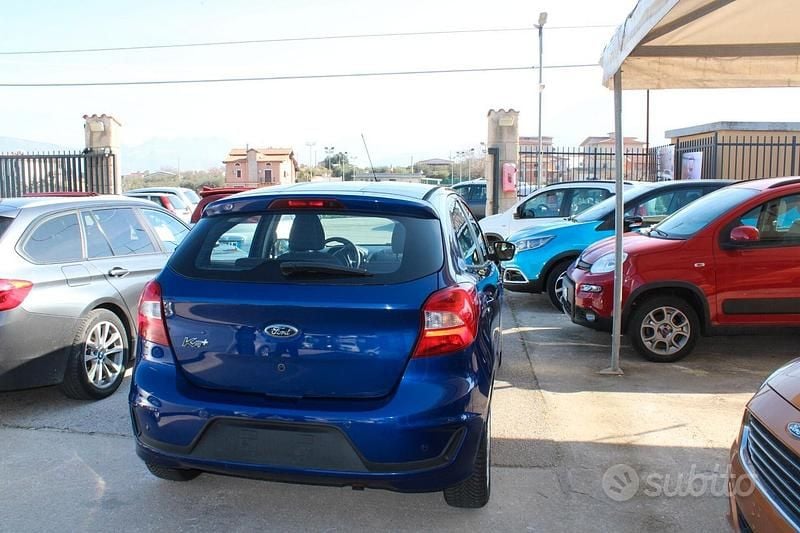 Usata Ford Ka Ultimate 85 CV (62 kW) 2019 Blu Berlina