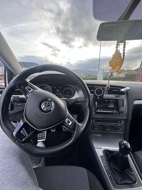 Begagnad VW Golf VII Comfortline 105 HK (77 kW) 2013 Sedan