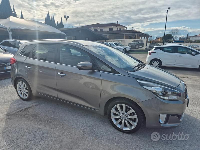 Usata Kia Carens 115 CV (84 kW) 2014 Grigio Monovolume