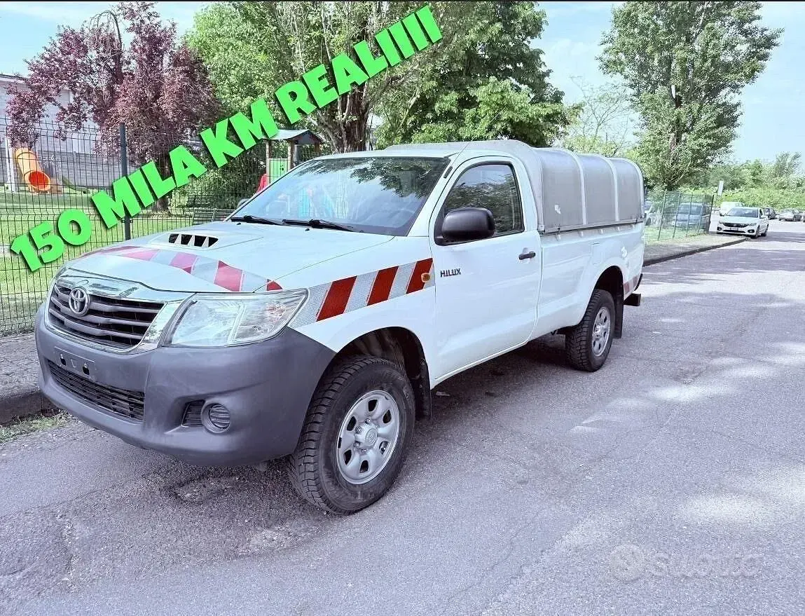 Usata Toyota HiLux 144 CV (105 kW) 2013 Pick-up