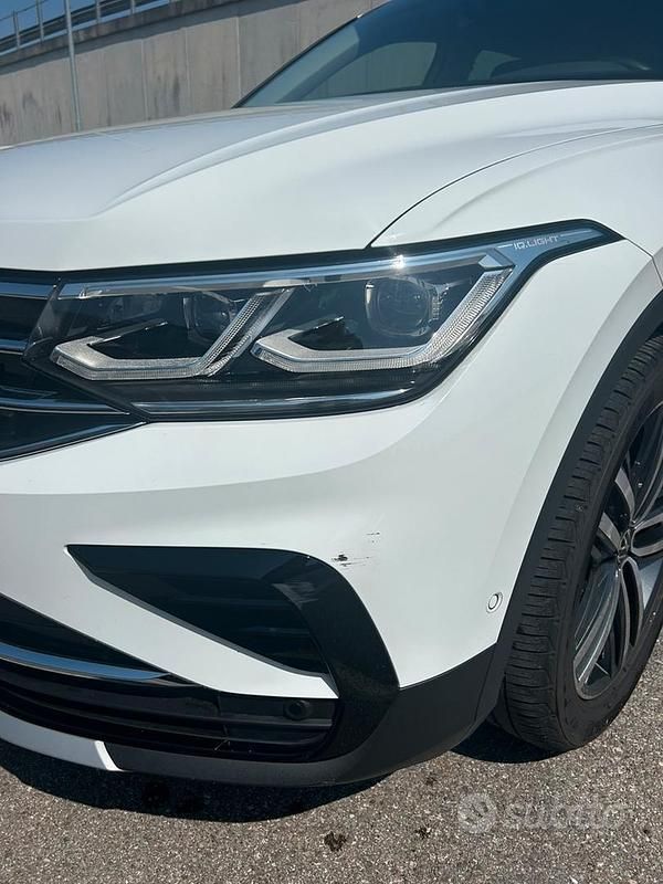 Usata VW Tiguan Elegance 150 CV (110 kW) 2022 Bianco SUV