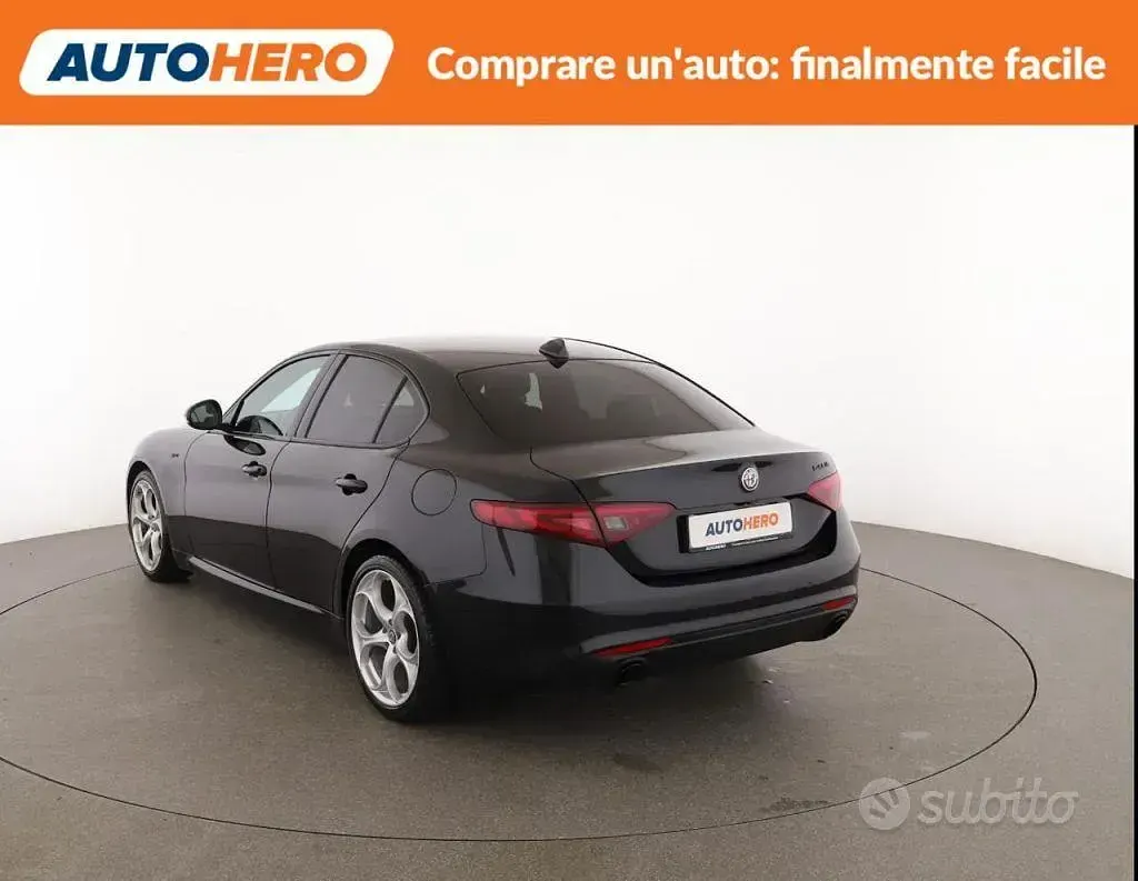 Begagnad Alfa Romeo Giulia Sprint 190 HK (139 kW) 2020 Svart Sedan