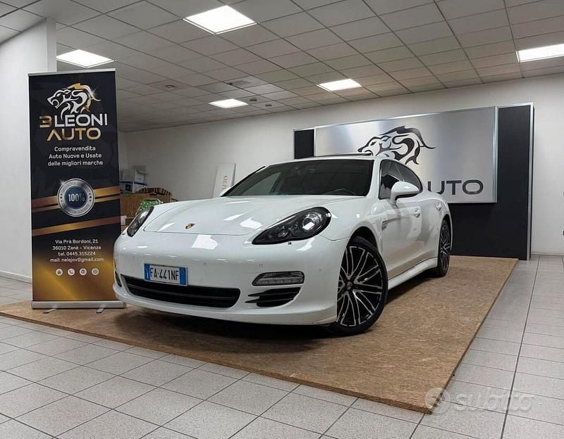 Usata Porsche Panamera Platinum Edition 250 CV (183 kW) 2012 Bianco Utilitaria